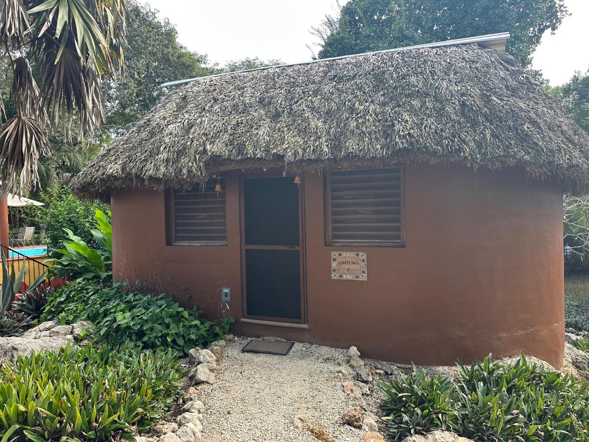 The Pickled Onion B&B And Restaurant Uxmal Santa Elena Bagian luar foto