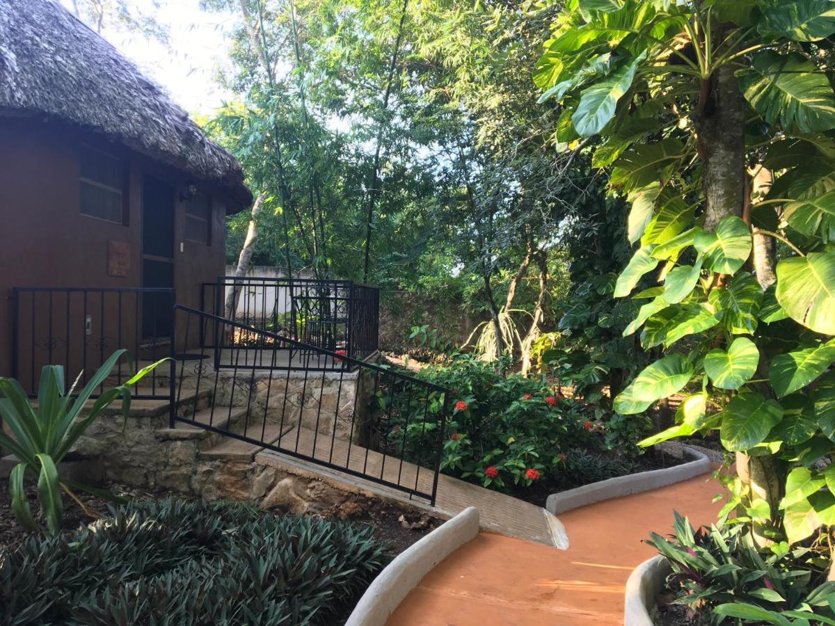 The Pickled Onion B&B And Restaurant Uxmal Santa Elena Bagian luar foto